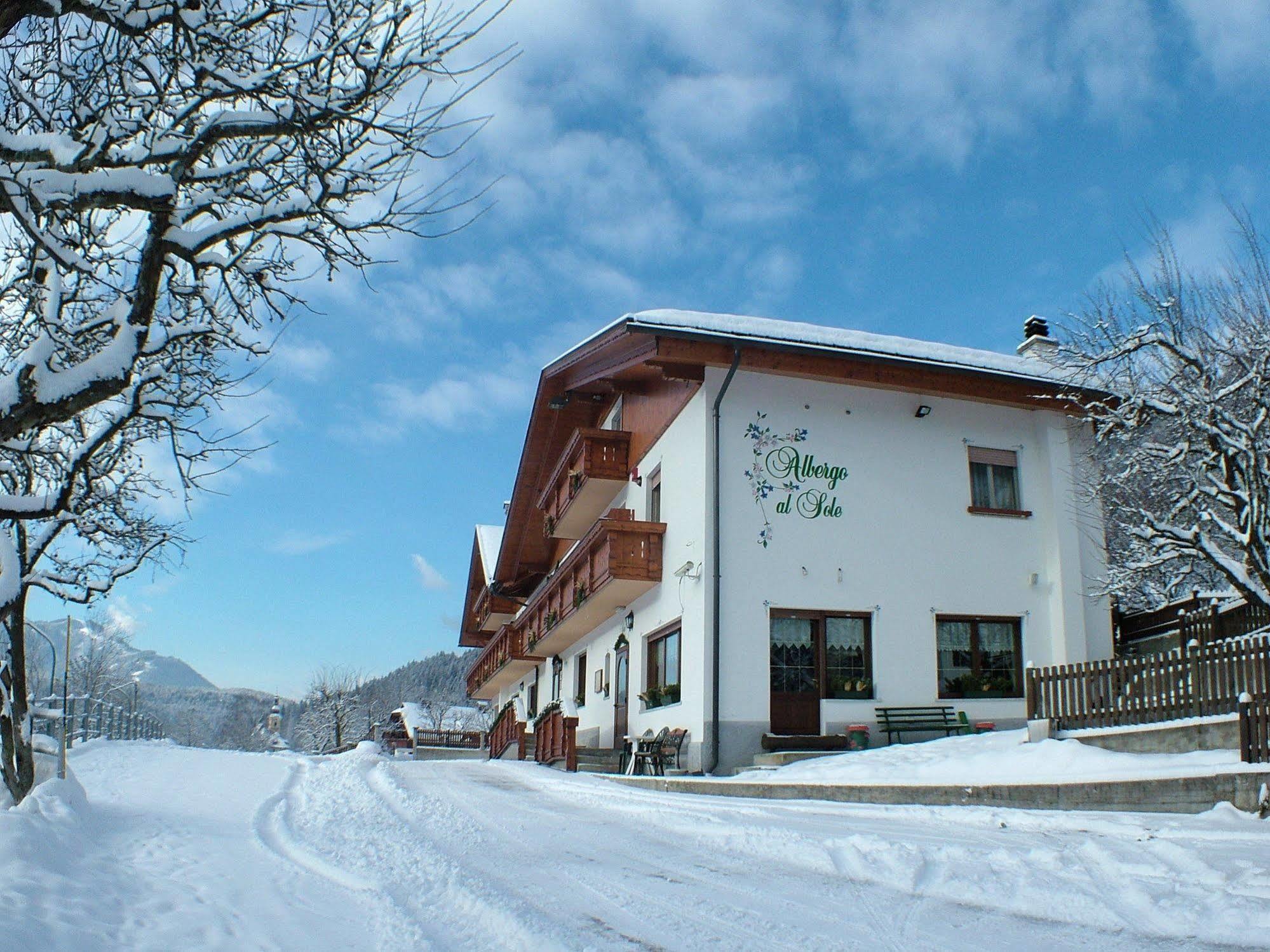 Hotel Al Sole Fusine in Valromana Exterior foto
